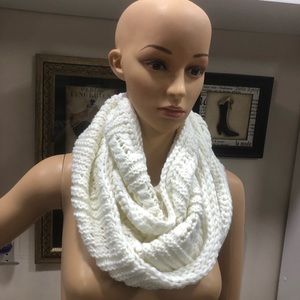 Max Studio NWOT! Infinity  Acrylic Knit Scarf